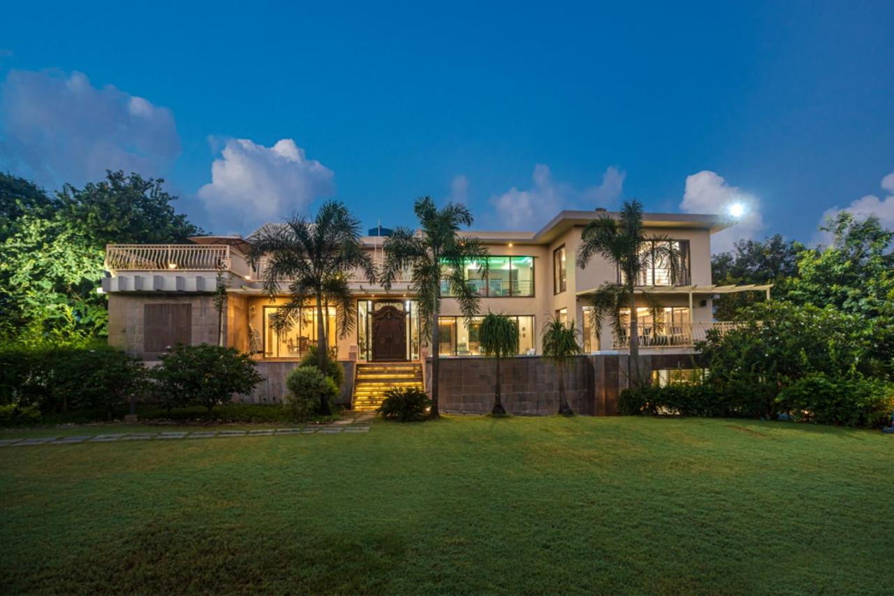Saffronstays Aura, Alibaug - Luxury Pool Villa With A Game Room And Spacious Lawn Alībāg Extérieur photo