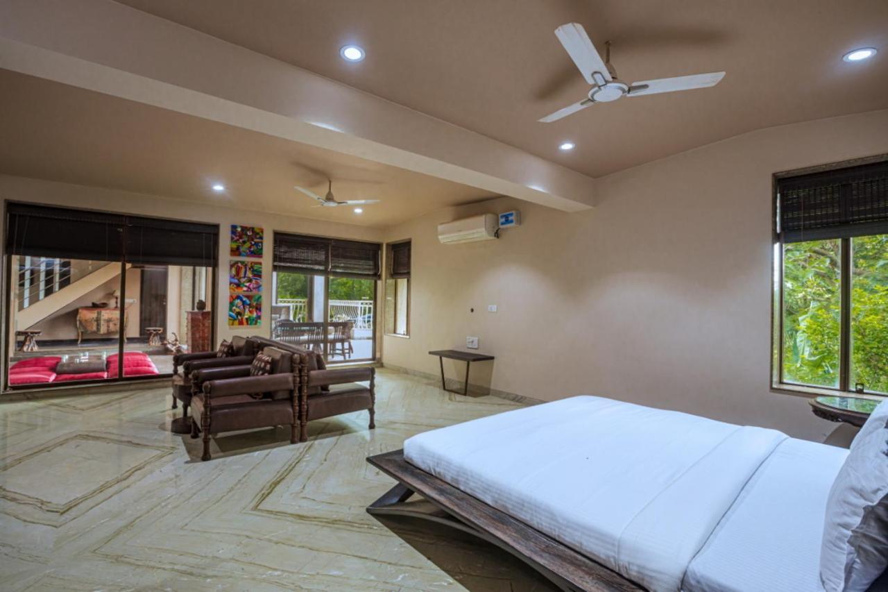 Saffronstays Aura, Alibaug - Luxury Pool Villa With A Game Room And Spacious Lawn Alībāg Extérieur photo