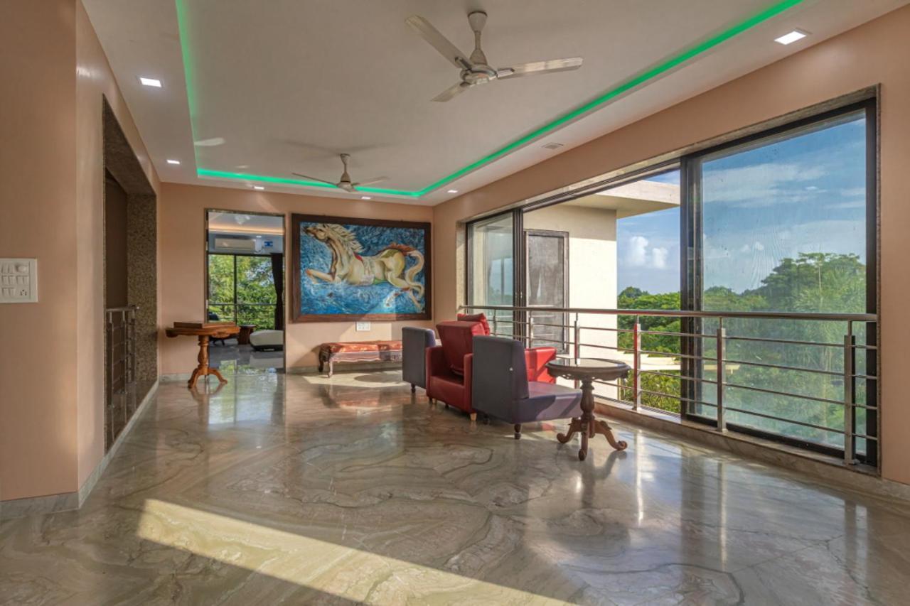 Saffronstays Aura, Alibaug - Luxury Pool Villa With A Game Room And Spacious Lawn Alībāg Extérieur photo