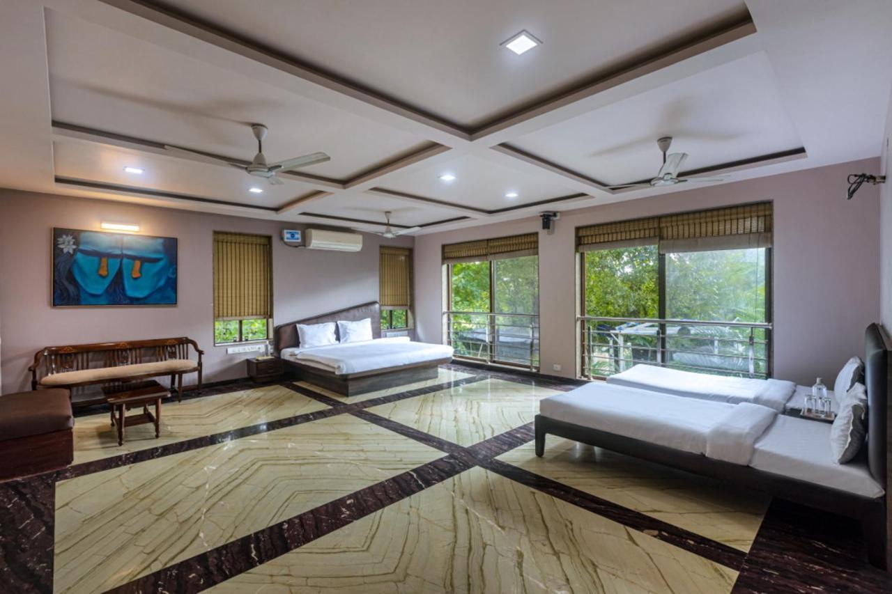 Saffronstays Aura, Alibaug - Luxury Pool Villa With A Game Room And Spacious Lawn Alībāg Extérieur photo